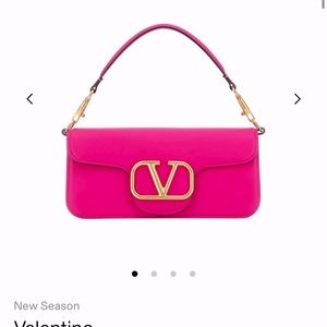 Brand new pink V logo bag